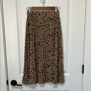 Shein Girls Kids Leopard Print MIDI Pleated Skirt elastic waistband size 11-12y